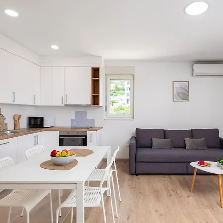 Apartament Il Mar - New With Garage Makarska