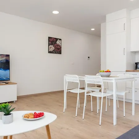 Apartament Il Mar - New With Garage Makarska