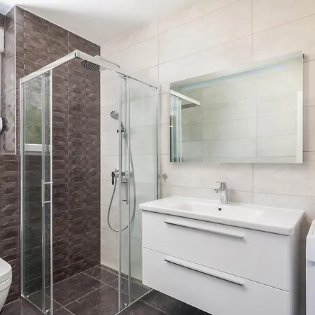 Apartment Il Mar - New With Garage *